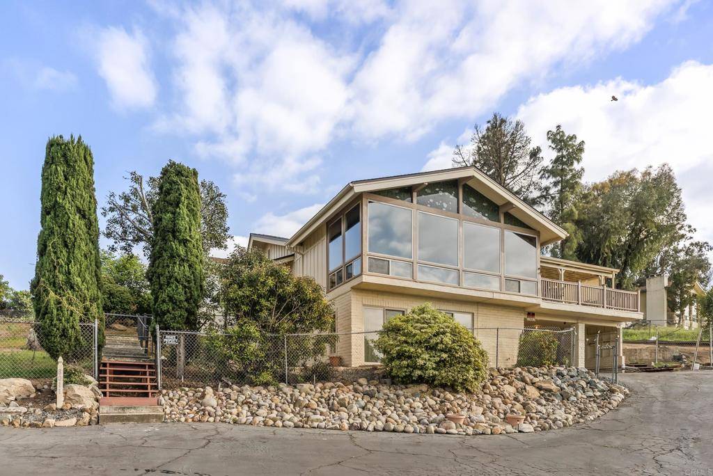 El Cajon, CA 92021,8011 Cindy Lynn Lane