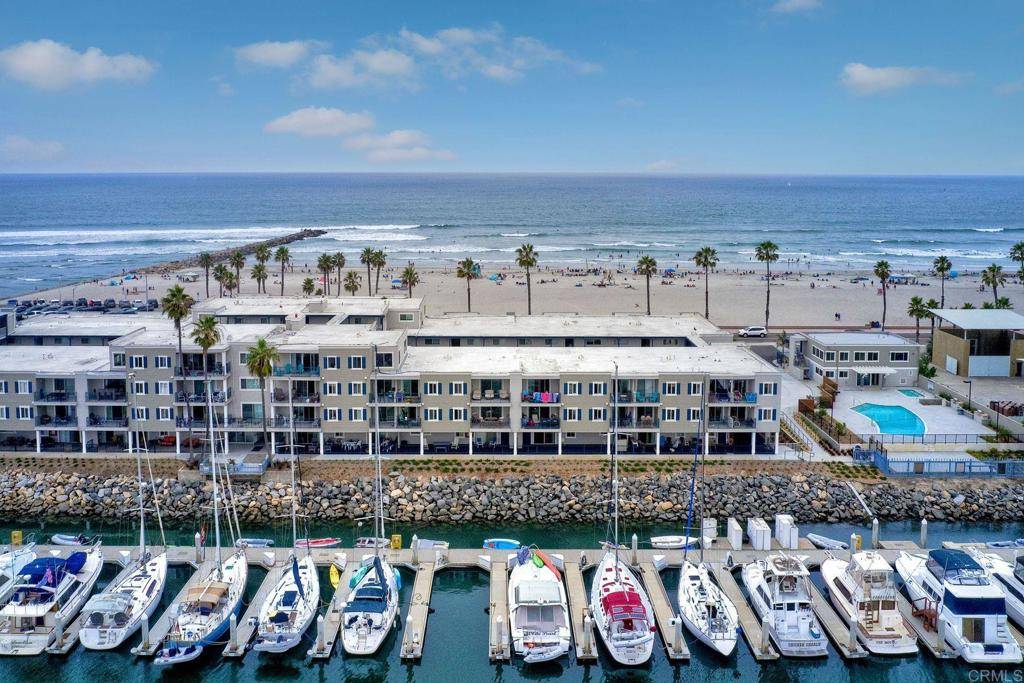 Oceanside, CA 92054,1202 N Pacific ST #201B