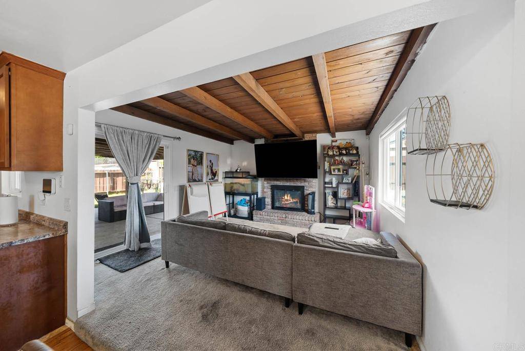 El Cajon, CA 92021,565 June WAY
