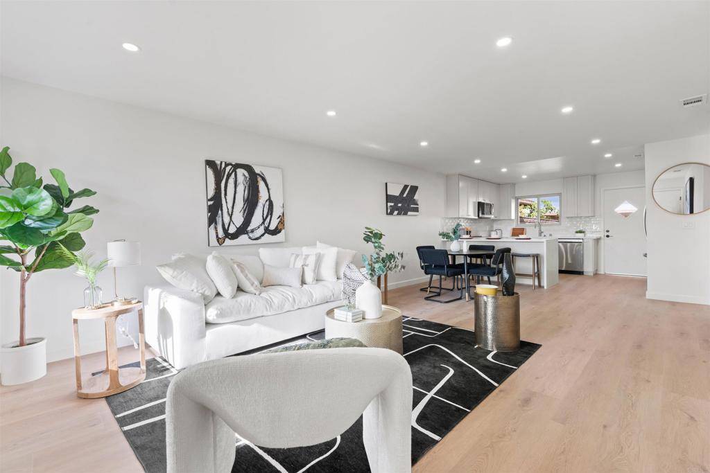Oceanside, CA 92057,1017 Plover WAY
