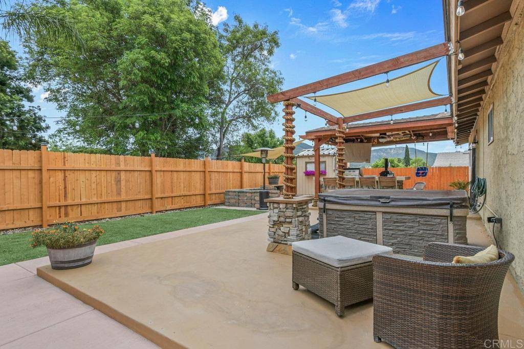 Santee, CA 92071,8409 Carlton Oaks Dr