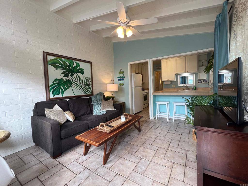 San Diego, CA 92109,724 Dover Court
