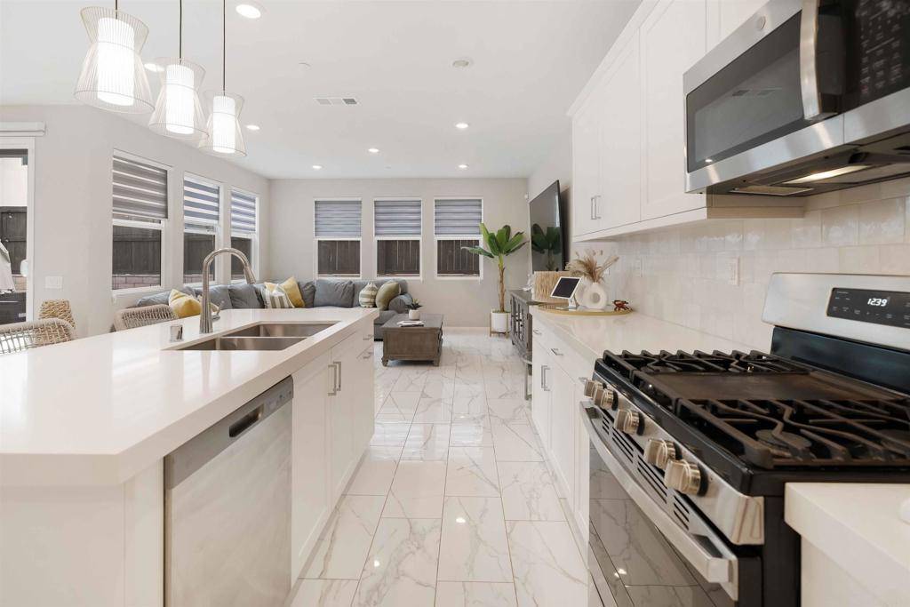 Chula Vista, CA 91913,1662 Whitmore LOOP