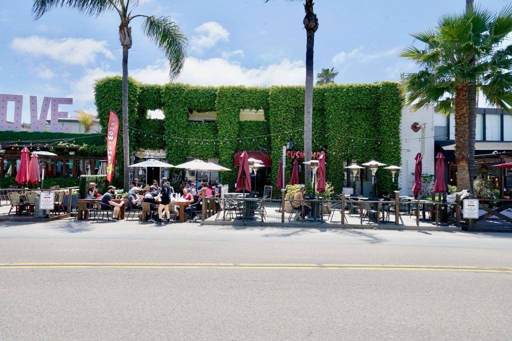 La Jolla, CA 92037,2159 65 Avenida De La Playa