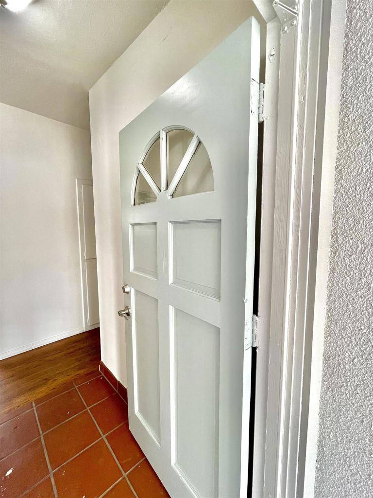 El Cajon, CA 92021,602 Farview ST