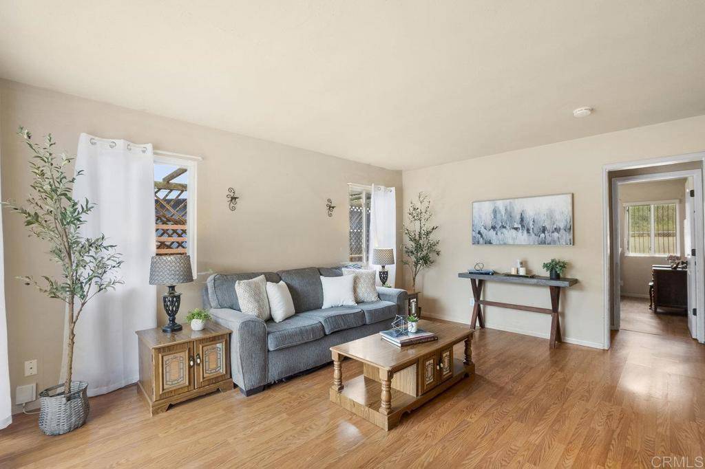 San Diego, CA 92105,5566 Streamview Dr