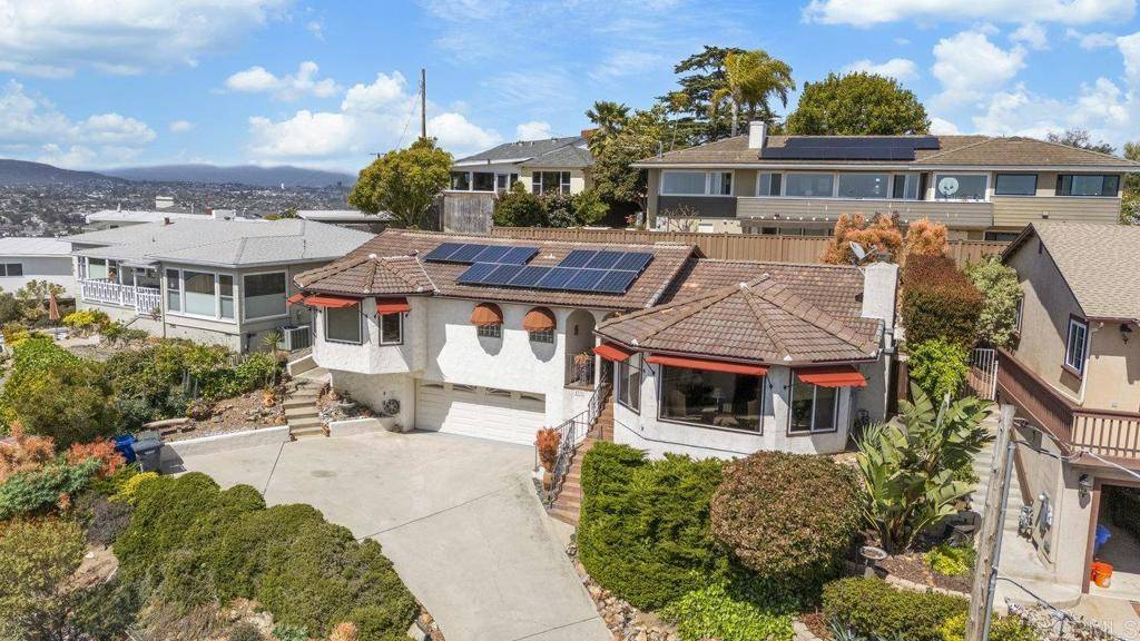 La Mesa, CA 91941,4331 Summit DR