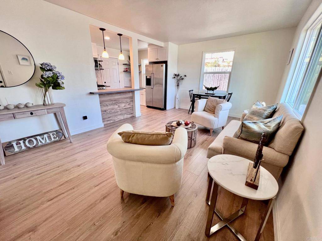 Imperial Beach, CA 91932,628 630 13Th ST