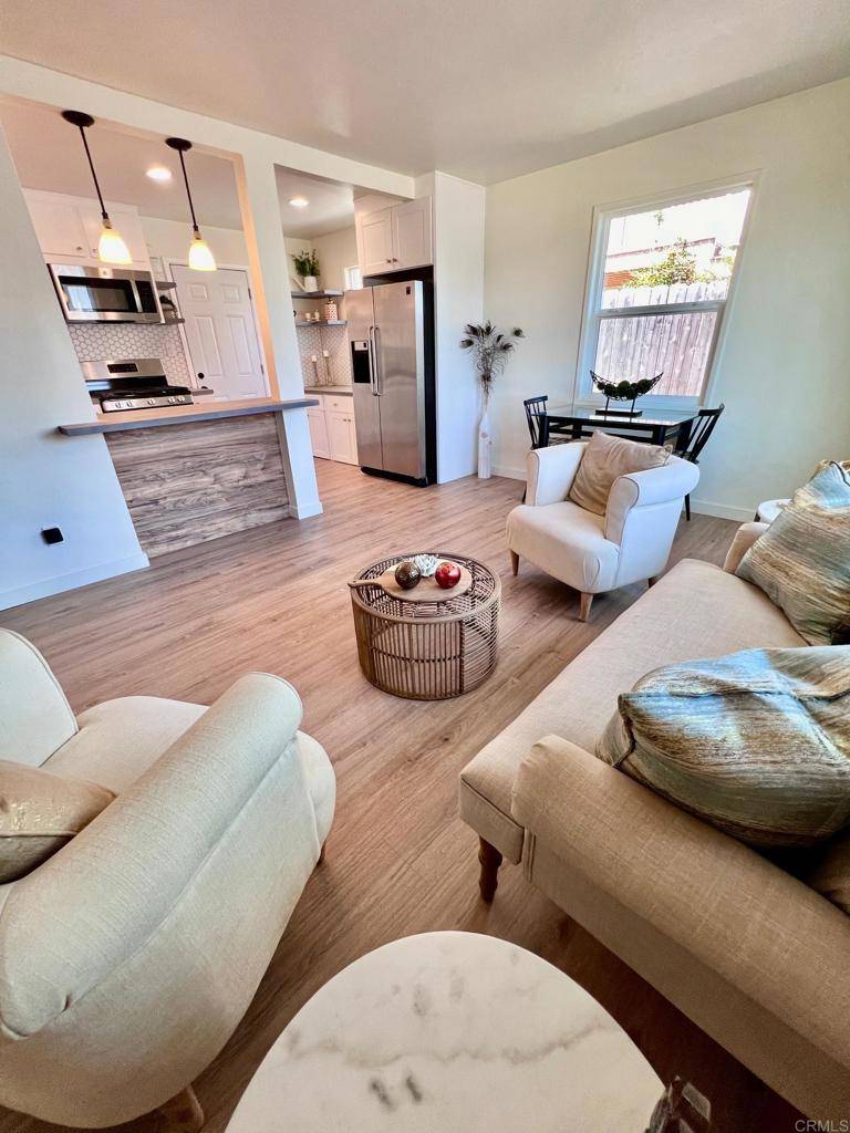 Imperial Beach, CA 91932,628 630 13Th ST