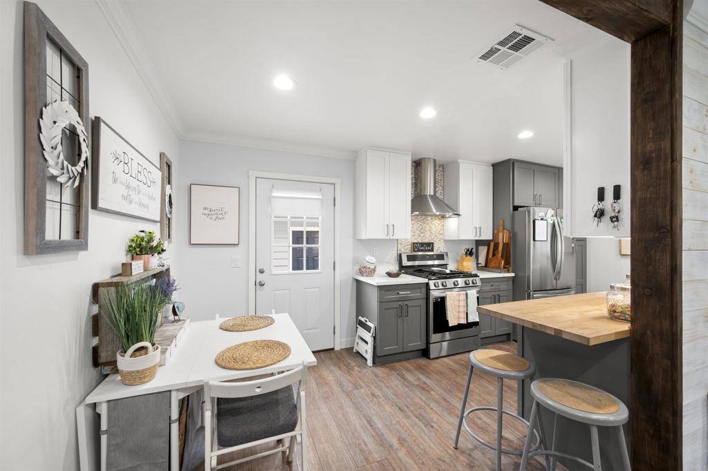 Chula Vista, CA 91910,586 DEL MAR AVE