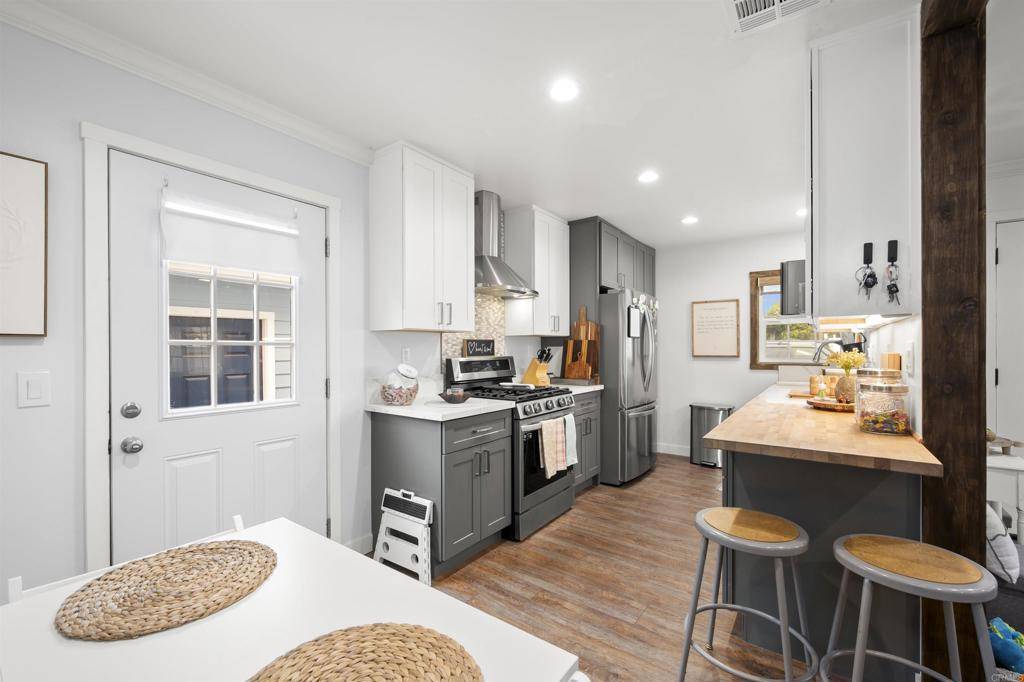 Chula Vista, CA 91910,586 DEL MAR AVE