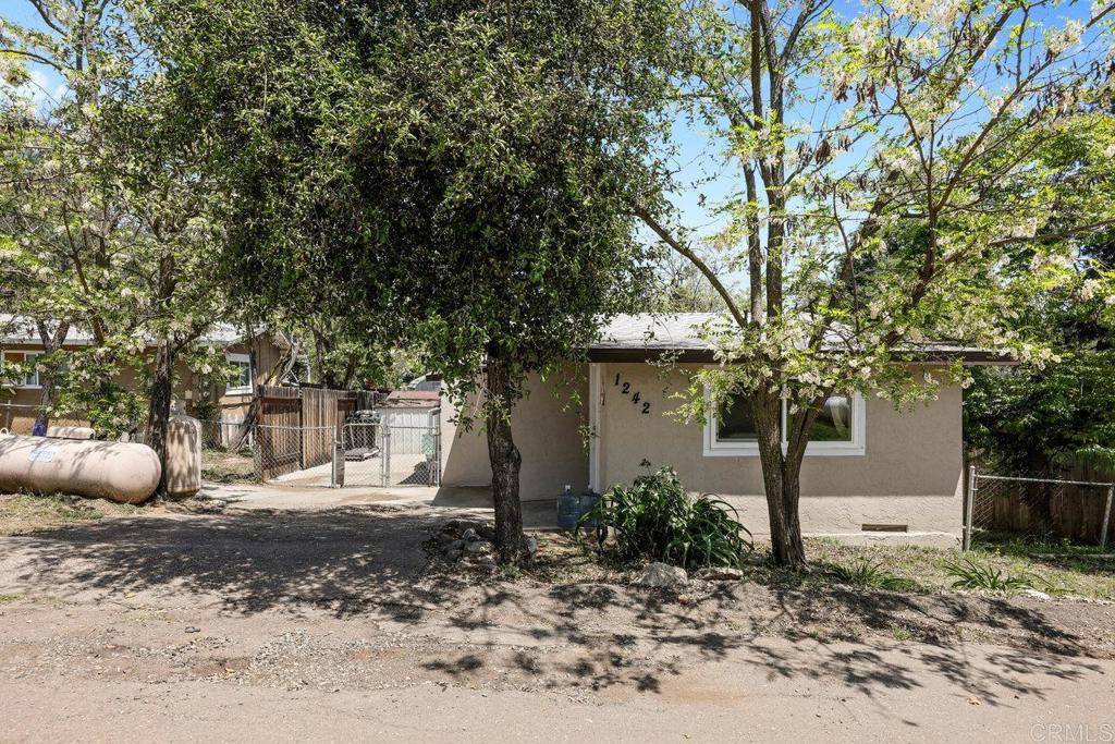 Alpine, CA 91901,1242 46 Willowside