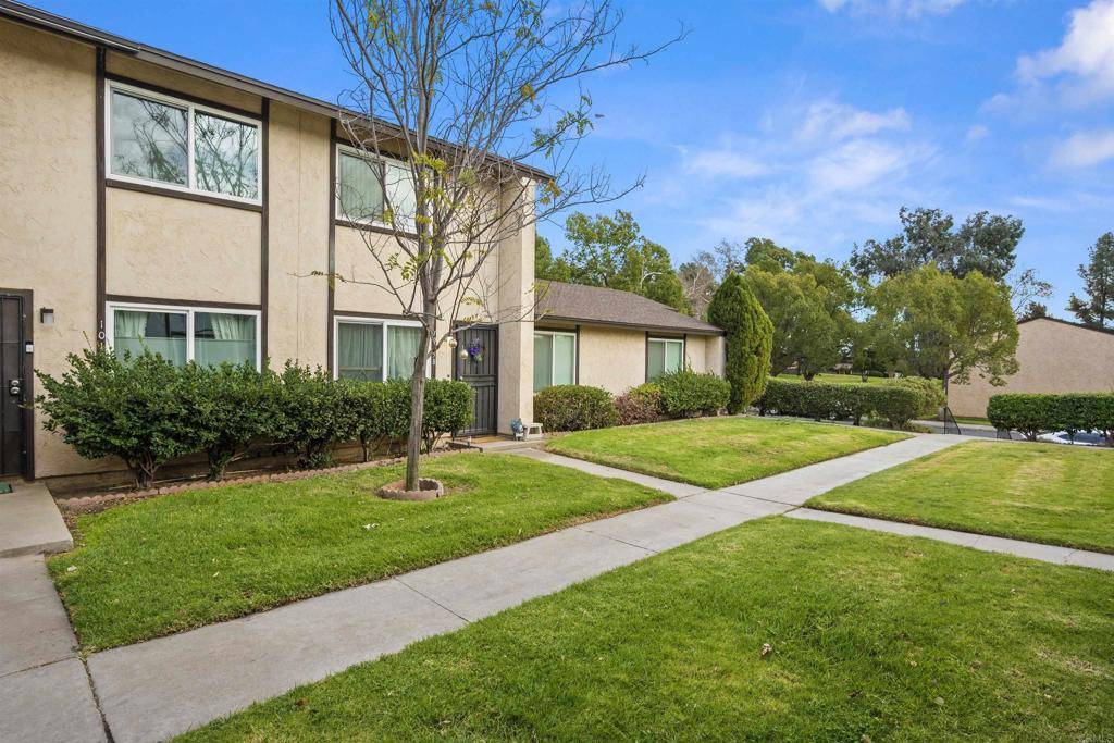 Santee, CA 92071,10158 CAREFREE DR