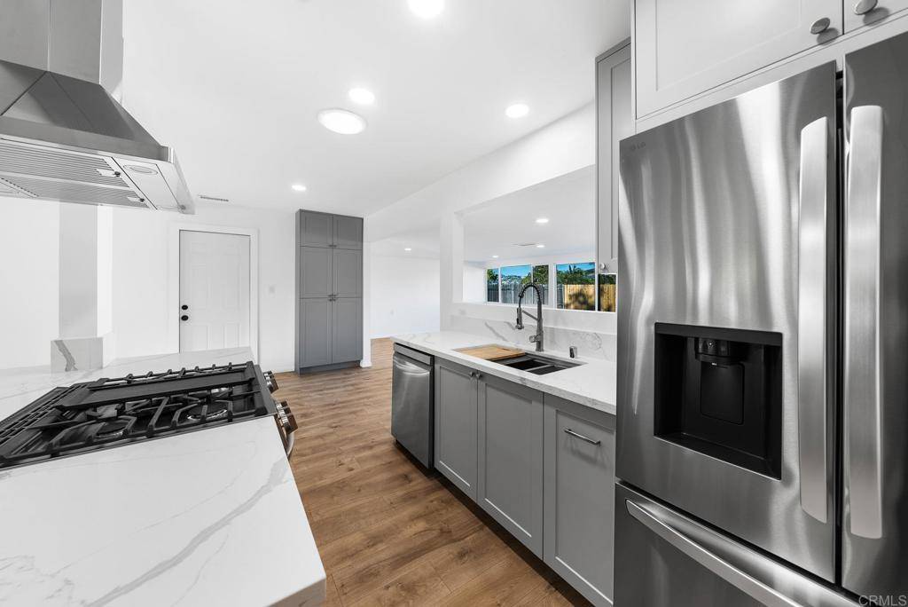 Spring Valley, CA 91977,555 Hotz ST