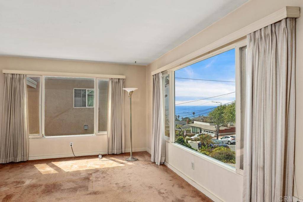 San Diego, CA 92107,4353 Piedmont DR