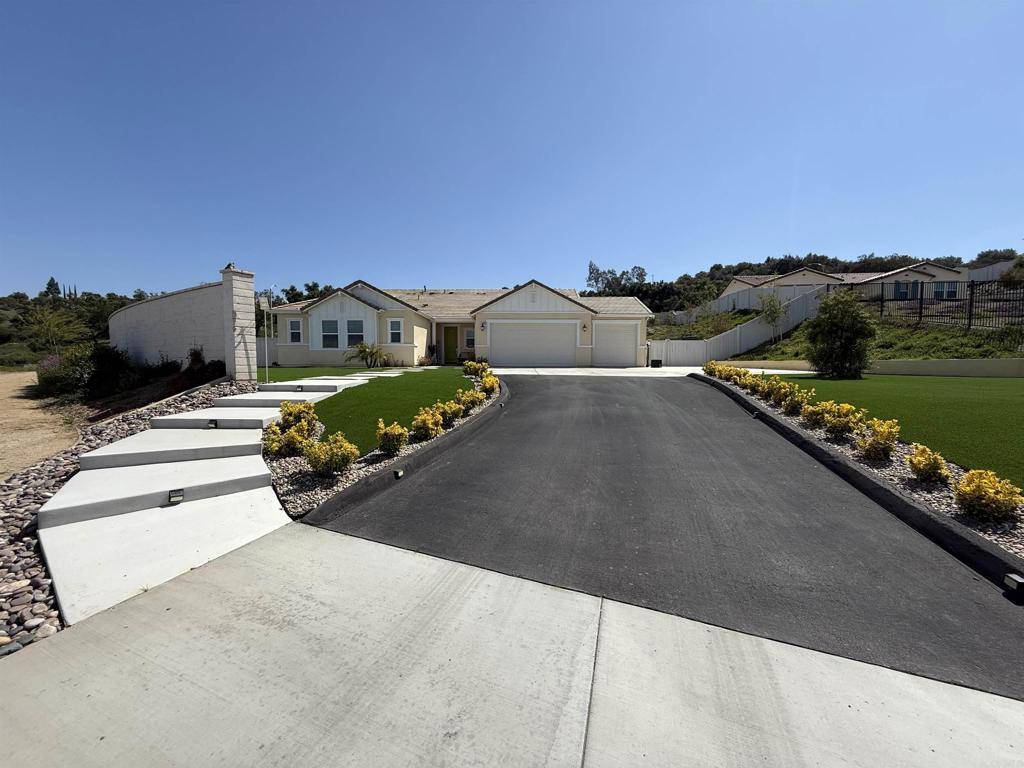 Valley Center, CA 92082,27983 Evergreen WAY