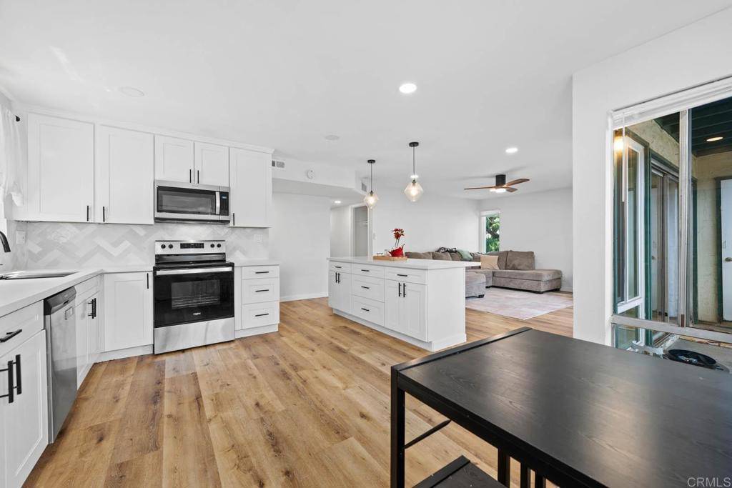 Escondido, CA 92027,1817 E Grand AVE #65