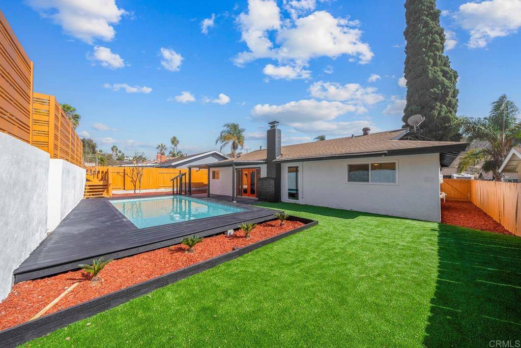 Spring Valley, CA 91977,10410 Fairhill DR