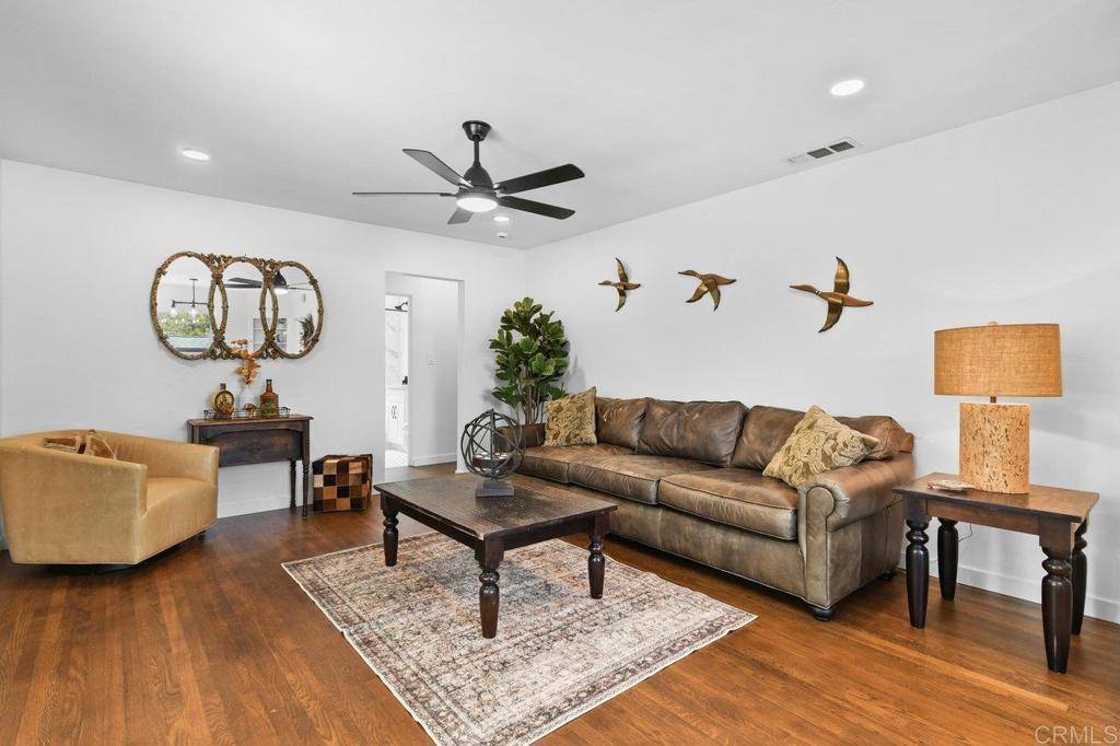 San Diego, CA 92107,4055 Bernice DR
