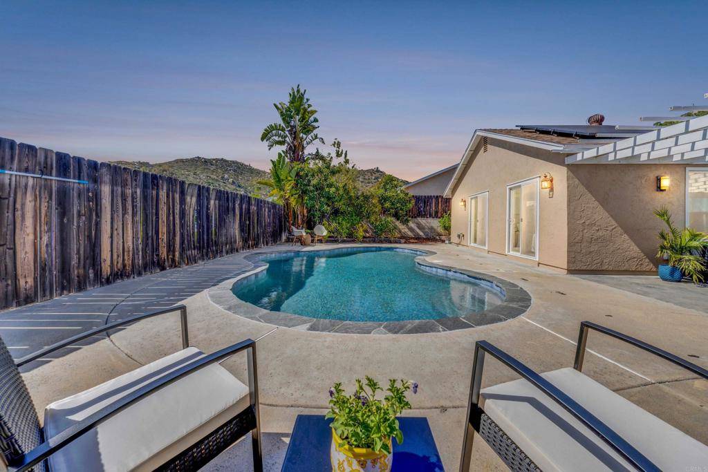 Lakeside, CA 92040,10344 Escadera DR
