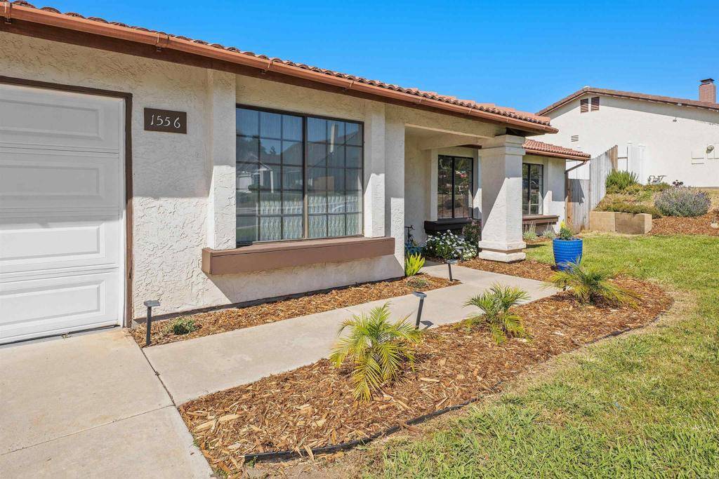Oceanside, CA 92056,1556 Whispering Palm