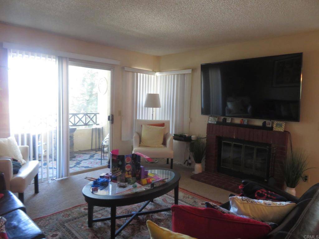 Chula Vista, CA 91913,2063 Lakeridge #204