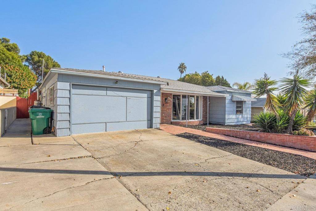 San Diego, CA 92115,6114 Tarragona Dr