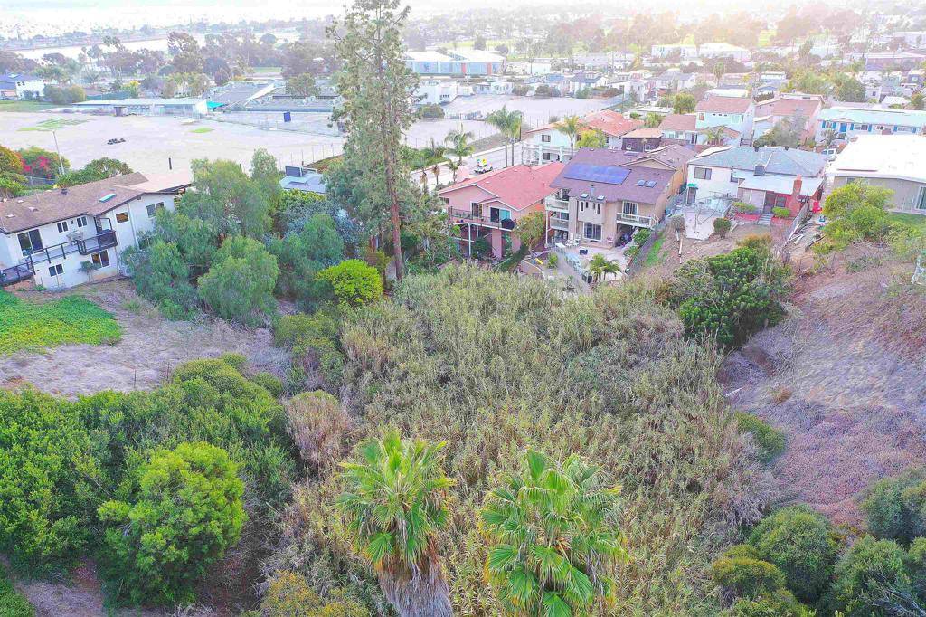 425 042-26-00 Trenton AVE San Diego, CA 92117