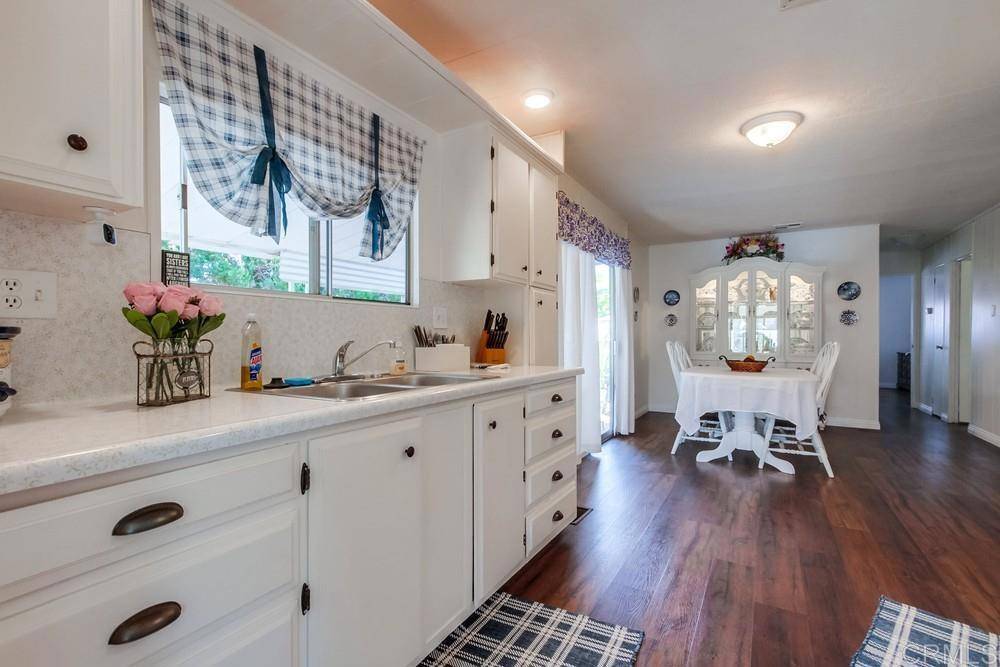 Fallbrook, CA 92028,1120 E Mission Road #27