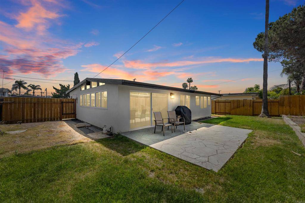 San Diego, CA 92119,6252 Lake Albano AVE