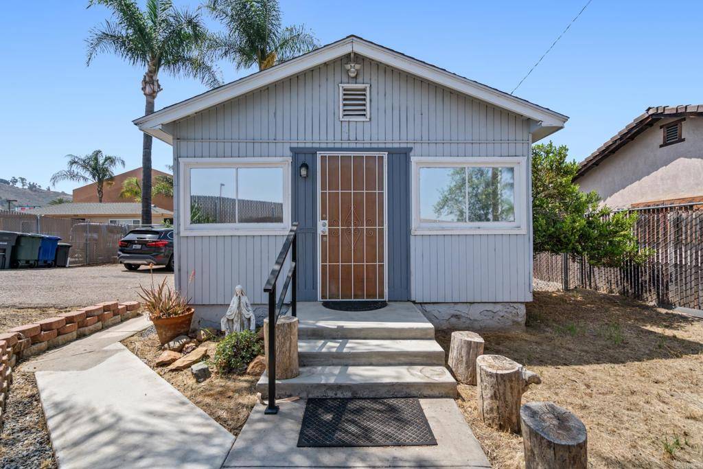 Lakeside, CA 92040,9742 Los Coches RD