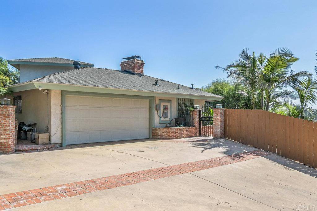 El Cajon, CA 92019,1923 Hidden Mesa rd