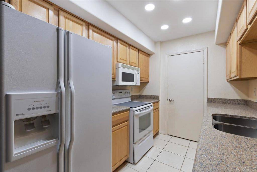 La Mesa, CA 91942,8000 University AVE #209