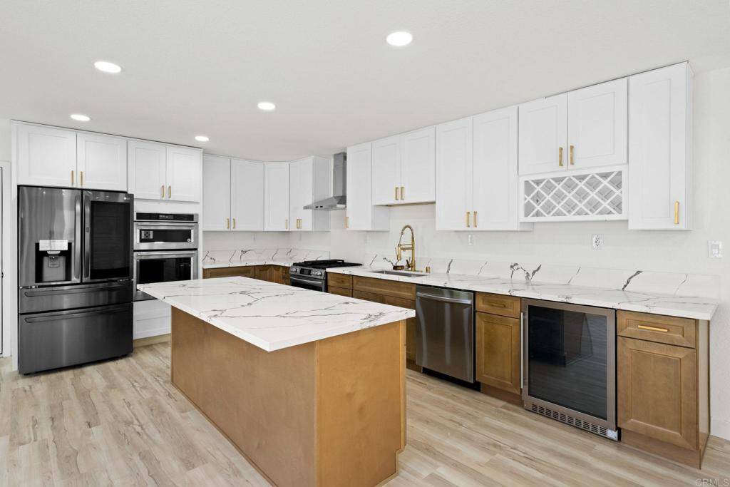 Santee, CA 92071,10442 Ken Ln.