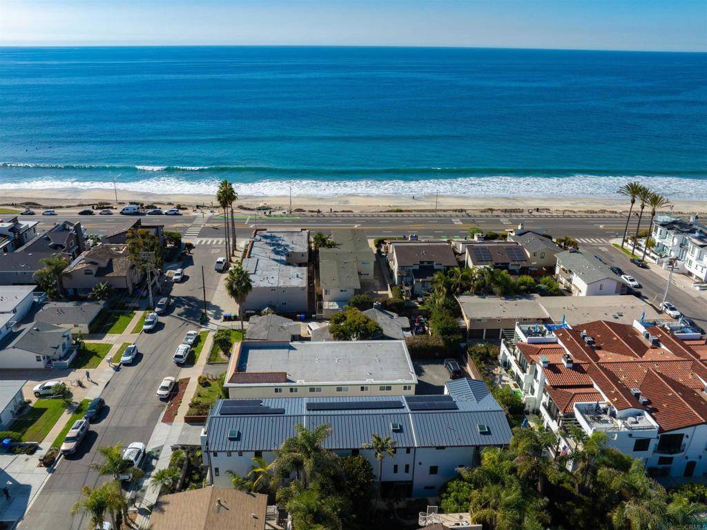 Carlsbad, CA 92008,164 Cherry AVE