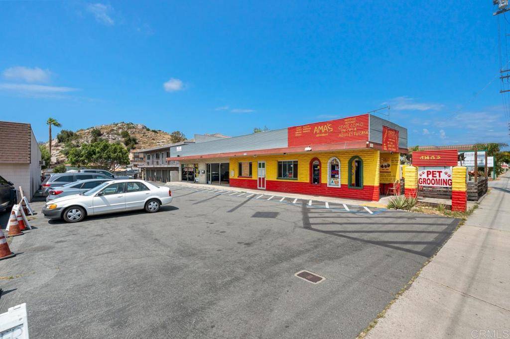 El Cajon, CA 92021,1022 28 Broadway