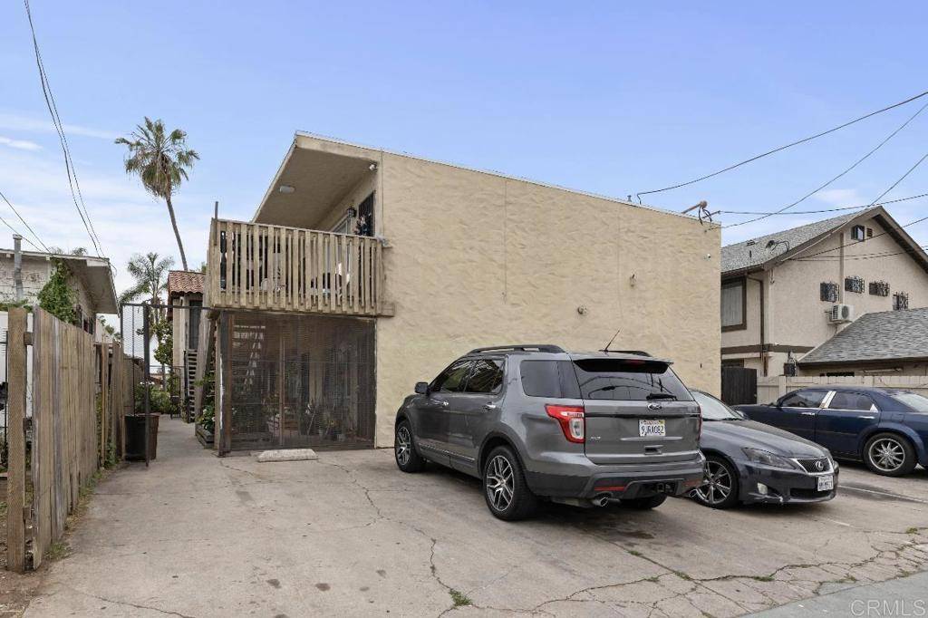 San Diego, CA 92105,4139 46Th ST