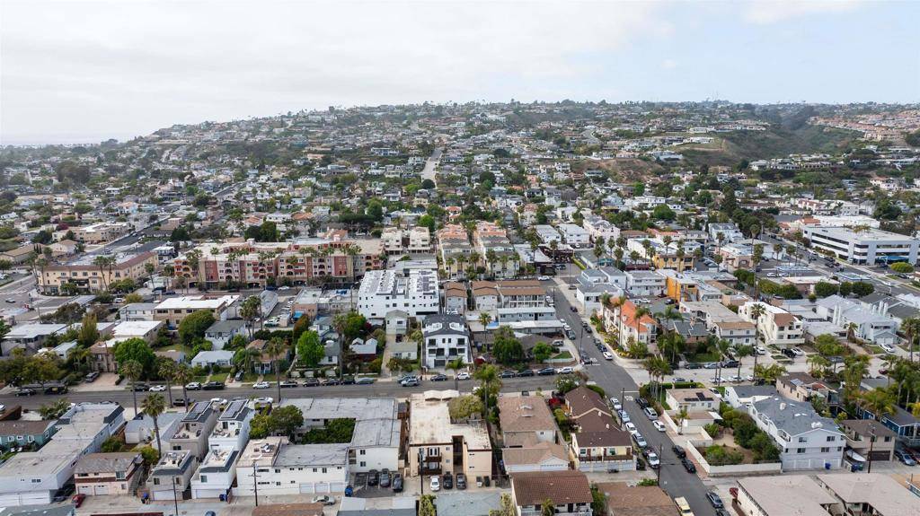 San Diego, CA 92109,901 Sapphire ST