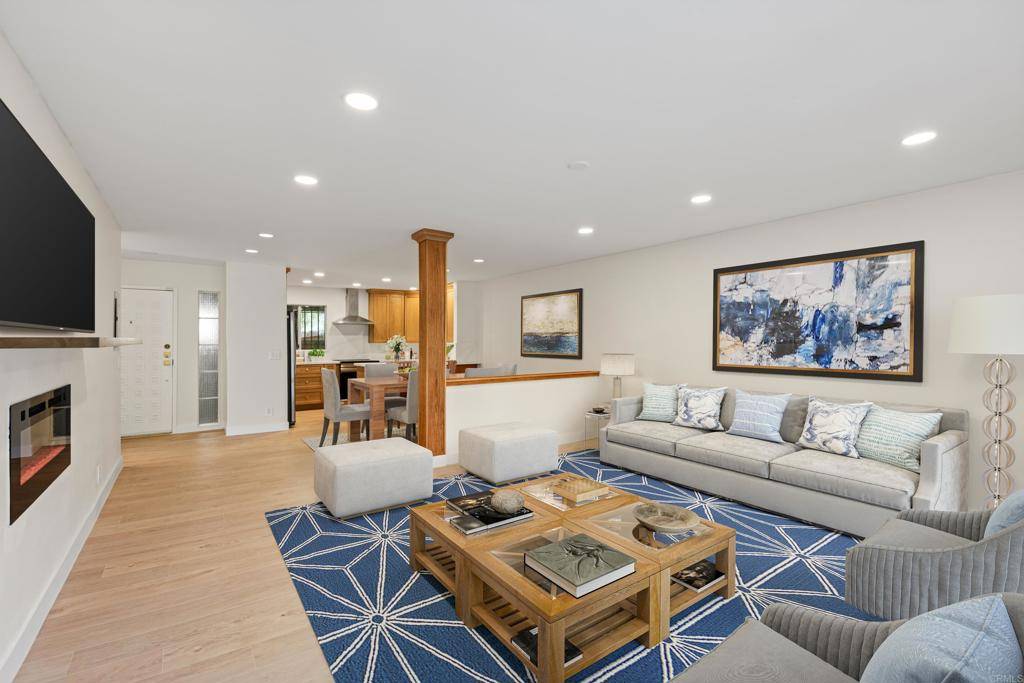 La Jolla, CA 92037,2610 torrey pines road #C21