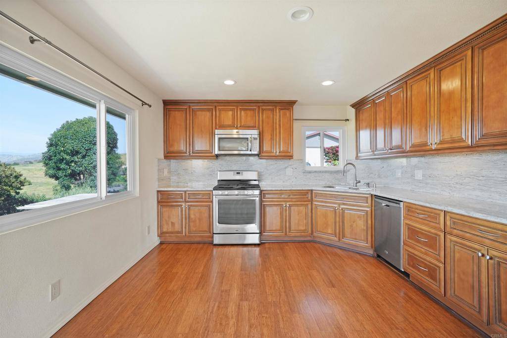 Bonsall, CA 92003,5884 Redondo Dr