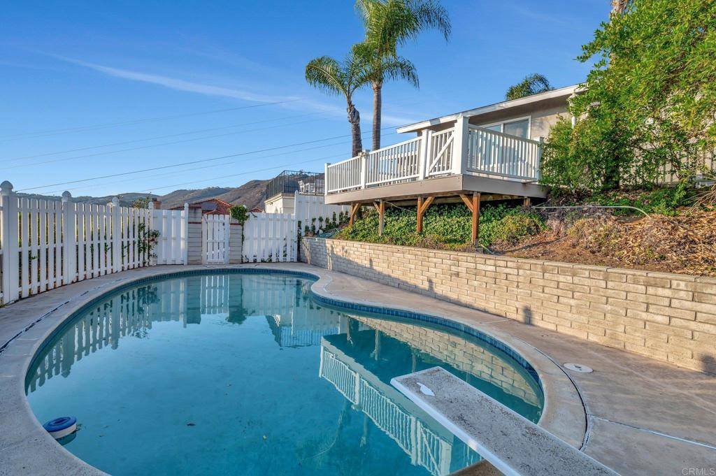 El Cajon, CA 92021,1106 Dawnridge AVE