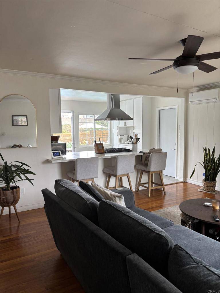 San Diego, CA 92115,4041 Vivian St