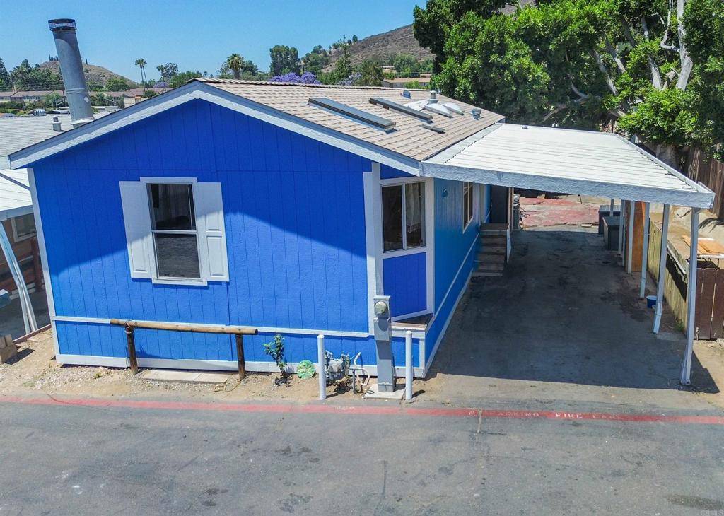 El Cajon, CA 92021,12044 Royal RD #121