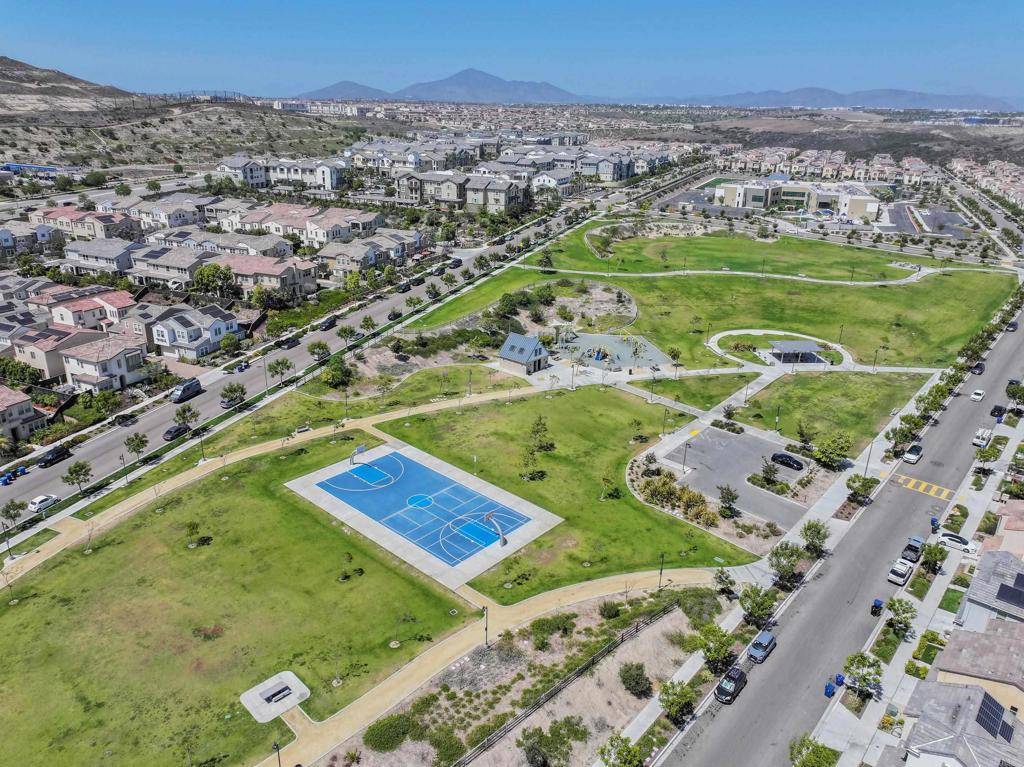 Chula Vista, CA 91913,1925 Avenida Senecio #2