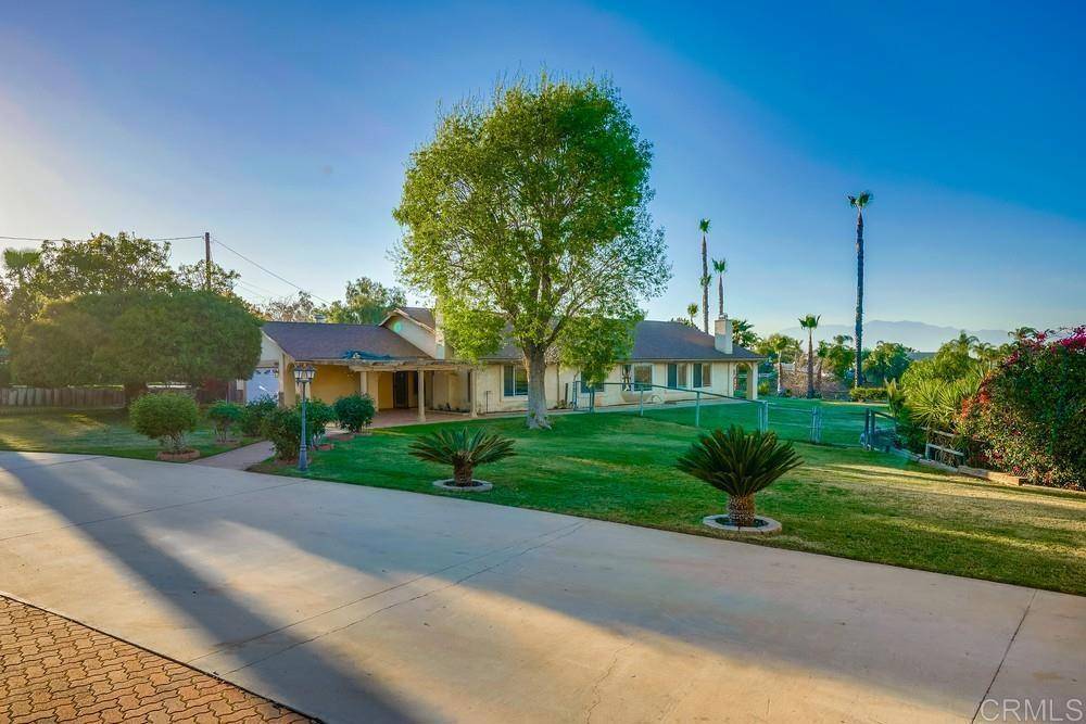 Riverside, CA 92503,14448 Oakley DR
