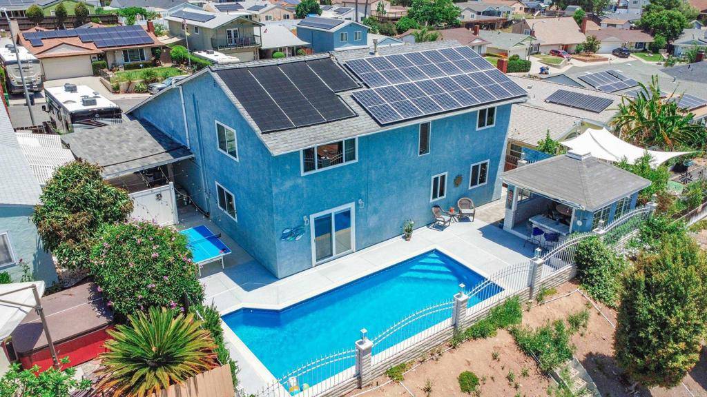 Santee, CA 92071,9933 Golden West LN