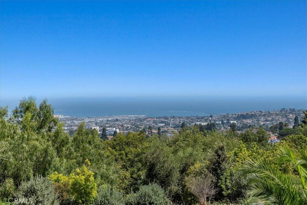 Rancho Palos Verdes, CA 90275,4215 Miraleste DR