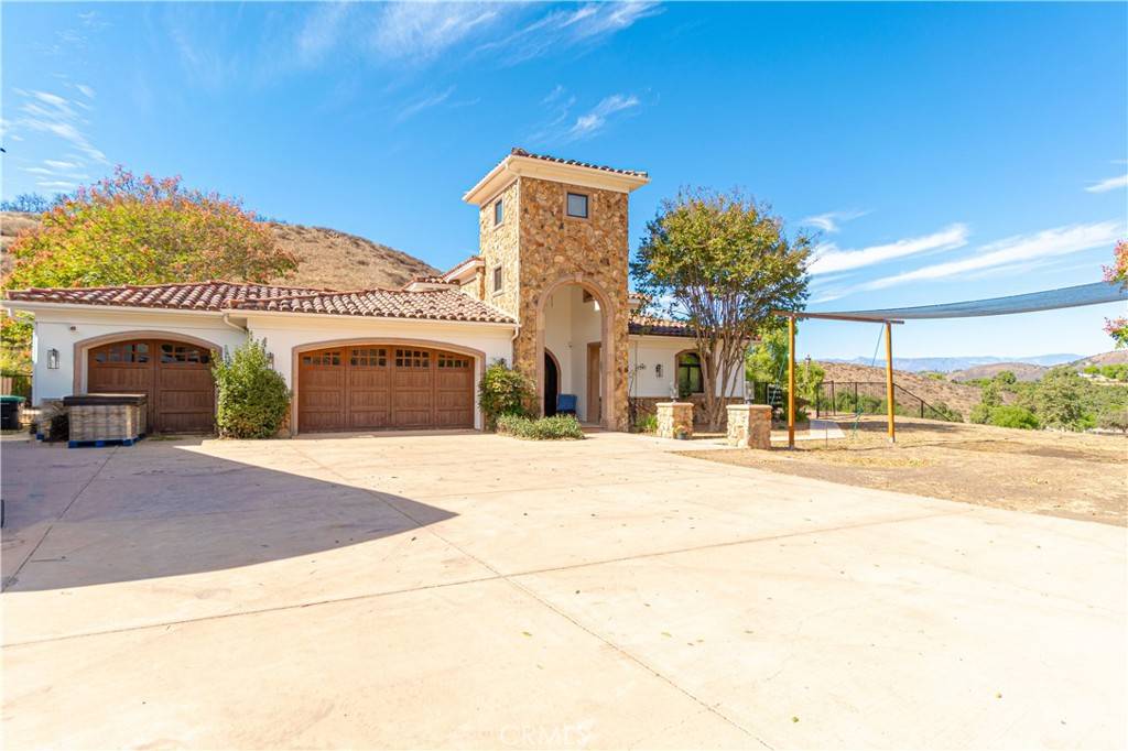 Thousand Oaks, CA 91360,2127 E Olsen RD