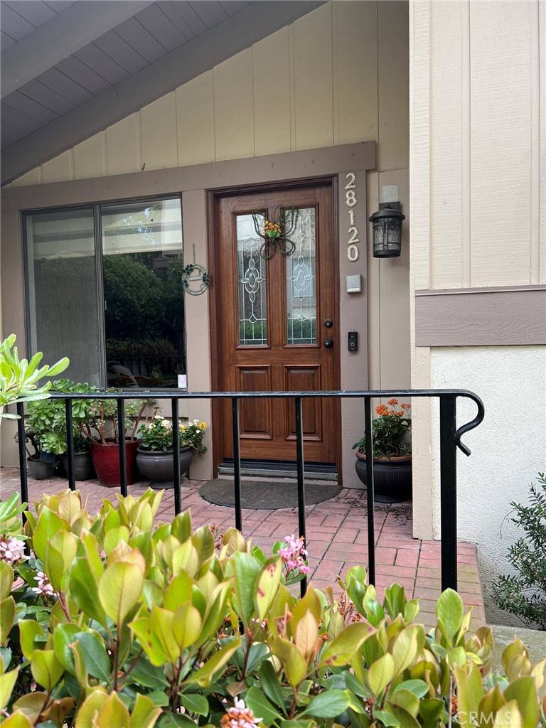 Rancho Palos Verdes, CA 90275,28120 Ridgepoint Court