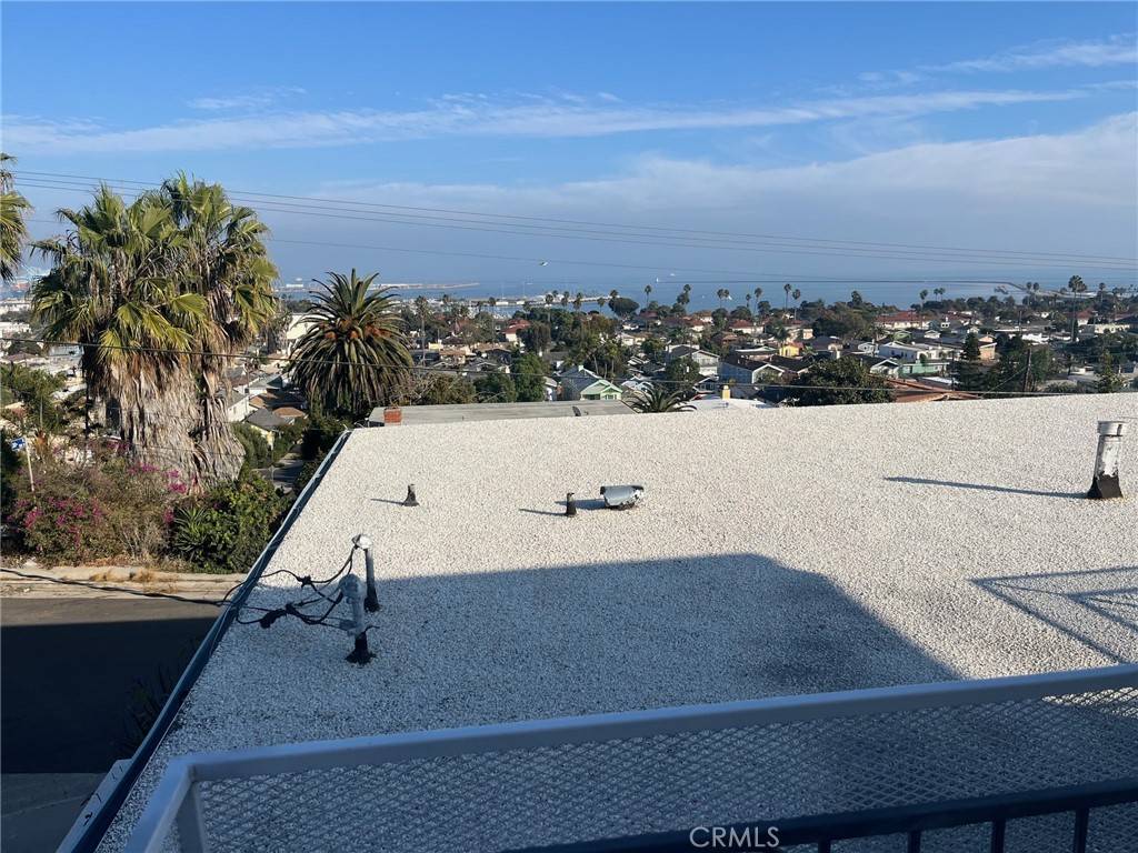 San Pedro, CA 90731,707 W 30th #6